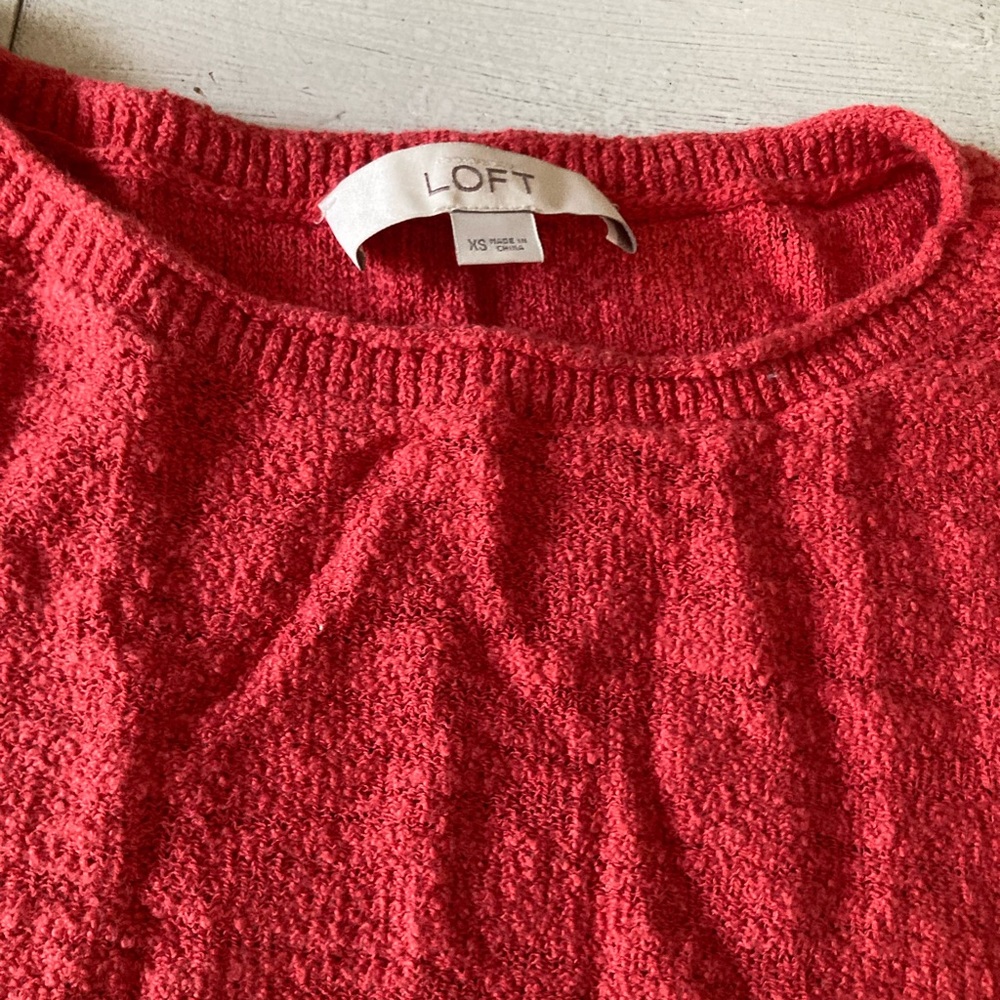 Loft knit crew neck coral  sweater